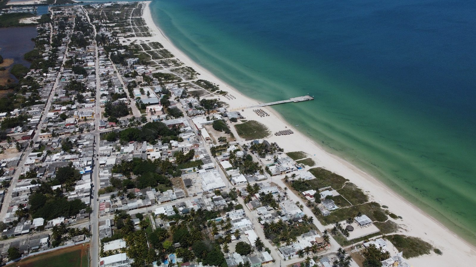 Agencia comercial inmobiliaria 100% especializada en Sisal Yucatán México